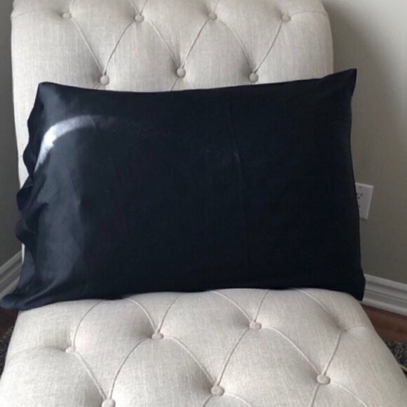 1 Pillowcase 100% satin Made in Canada - Picture 3 of 5
